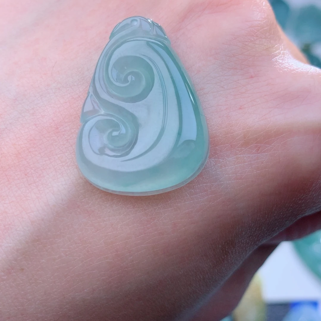 颈饰未镶嵌翡翠如意