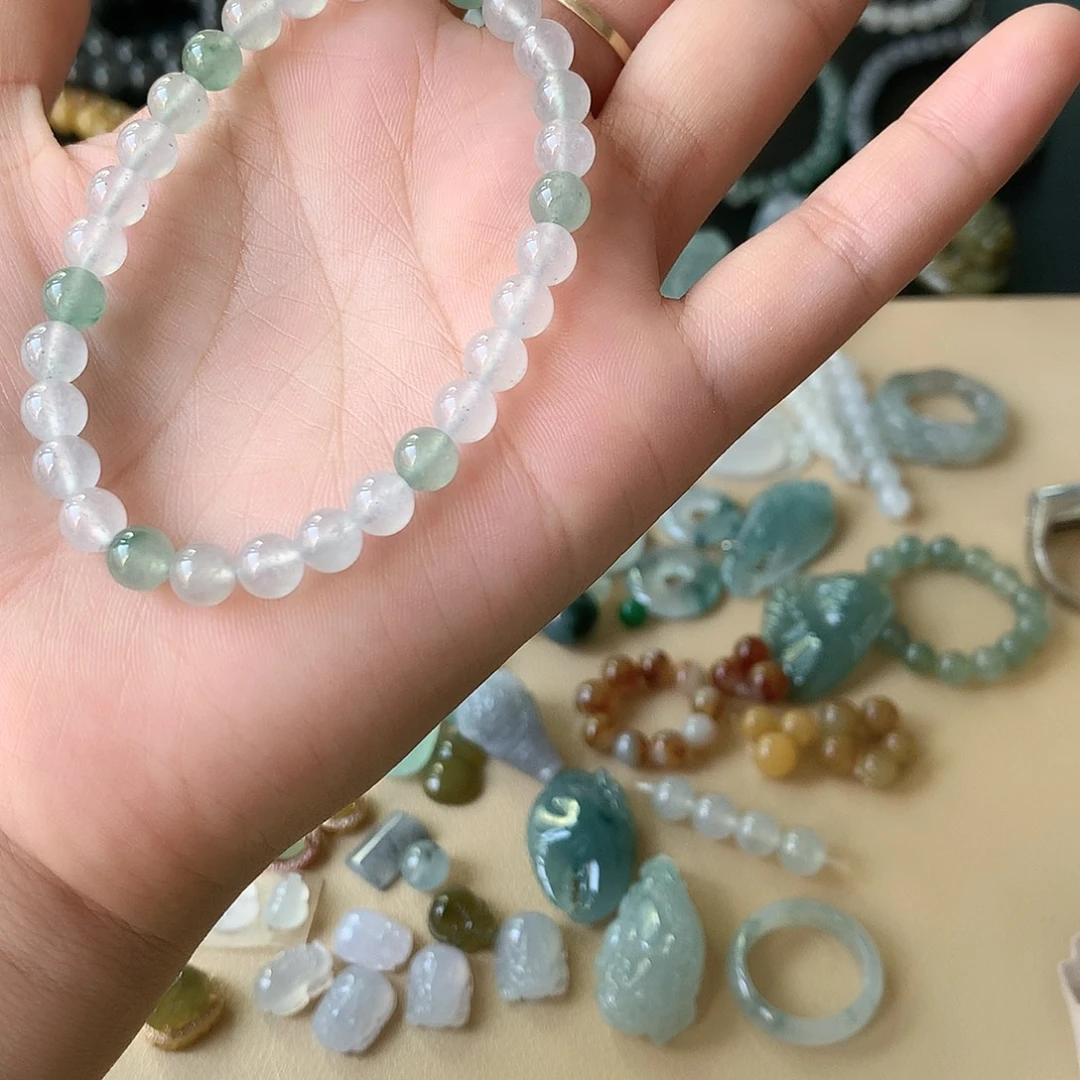 翡翠未镶嵌颈饰手串