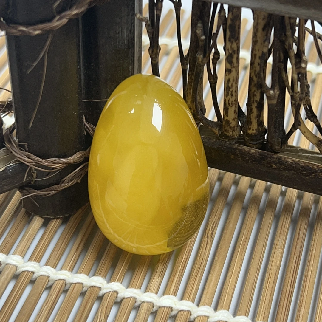 天然原矿无优化无烤色无补胶无煮蜜无辐照蜜蜡水滴吊坠（1229）