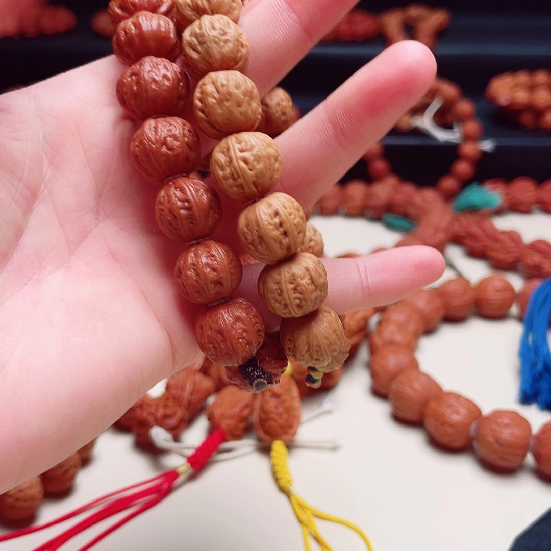 文玩核桃手串?**?京八棱