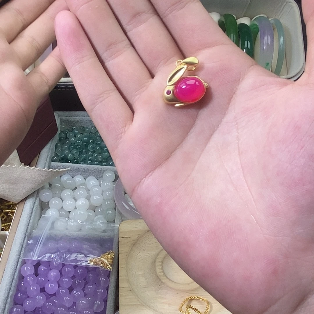 合金颈饰玛瑙/玉髓