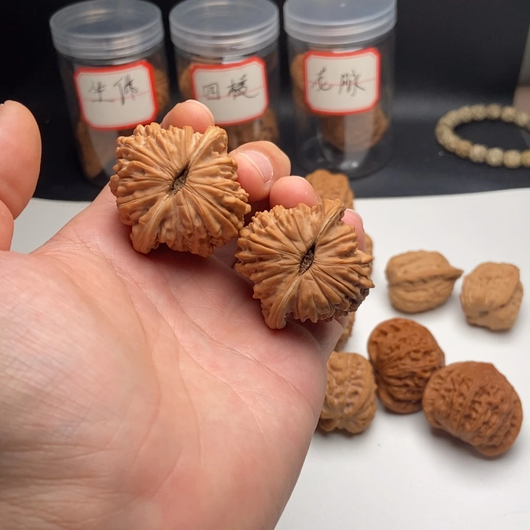 文玩核桃把件?四座楼