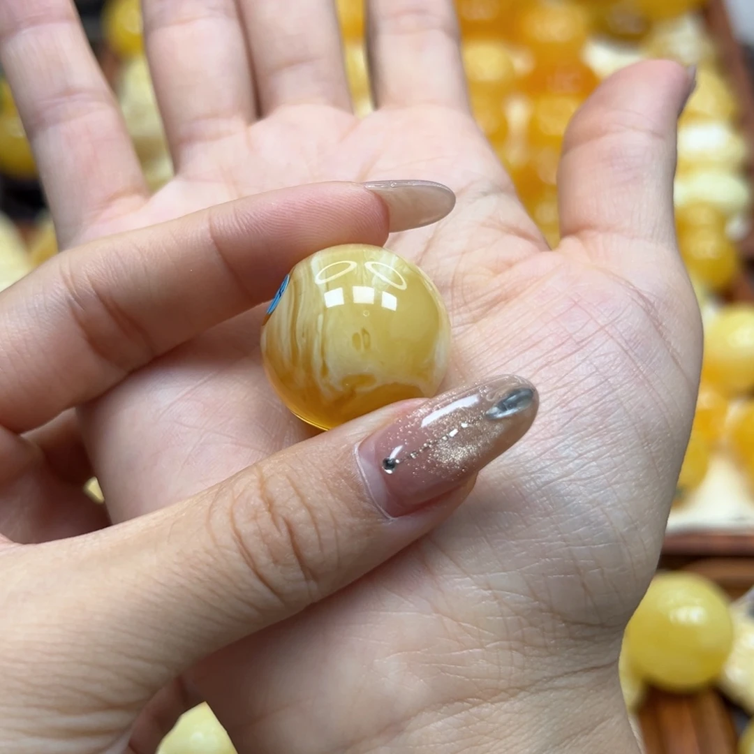 小***马未镶嵌颈饰琥珀蜜蜡