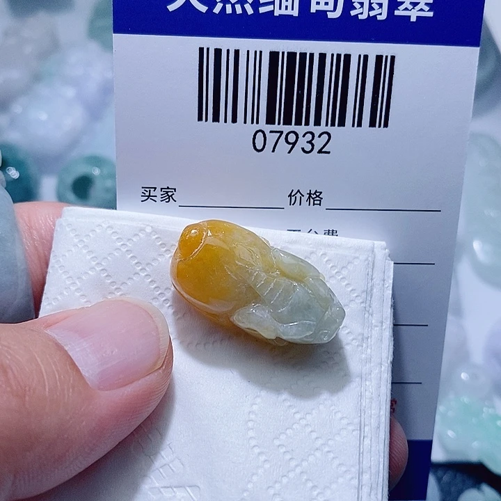 翡翠未镶嵌颈饰天光墟翡翠市场现金代购