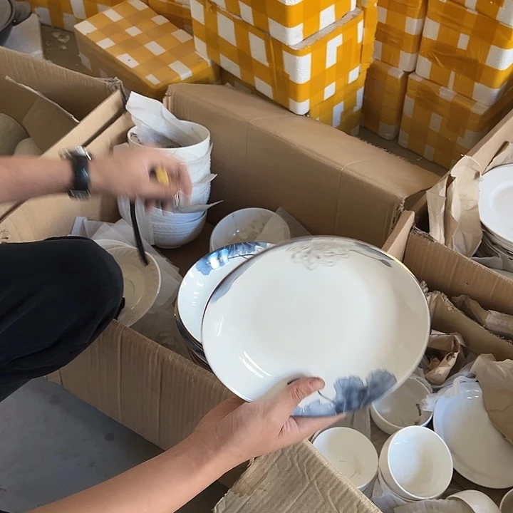 微瑕荷花圆盘6只破损包赔不补发介意勿拍