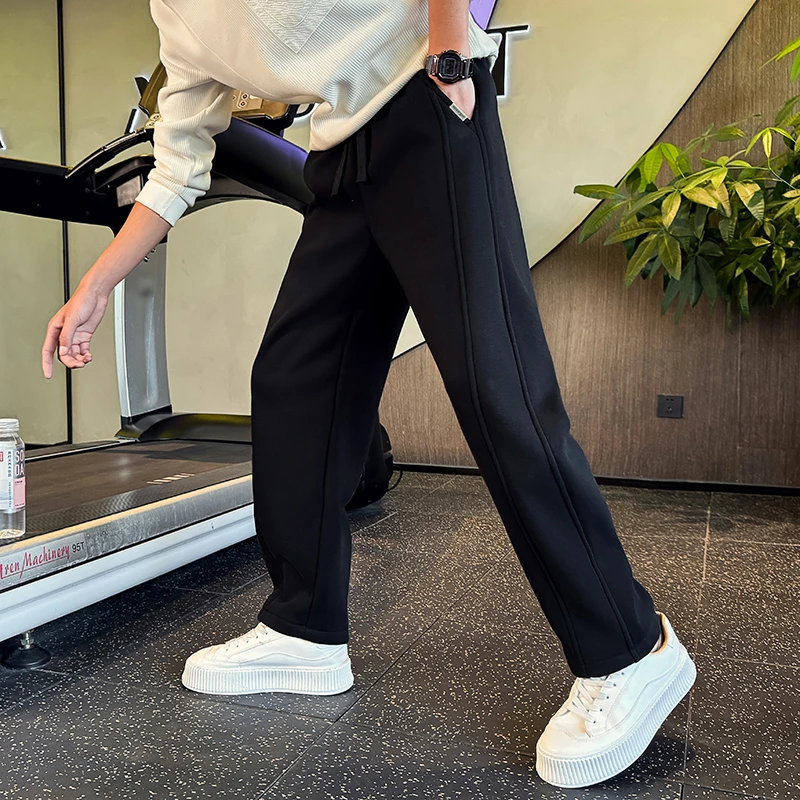 黑色直筒卫裤男款秋冬季潮牌宽松弯刀裤2025新款休闲男款运动裤子