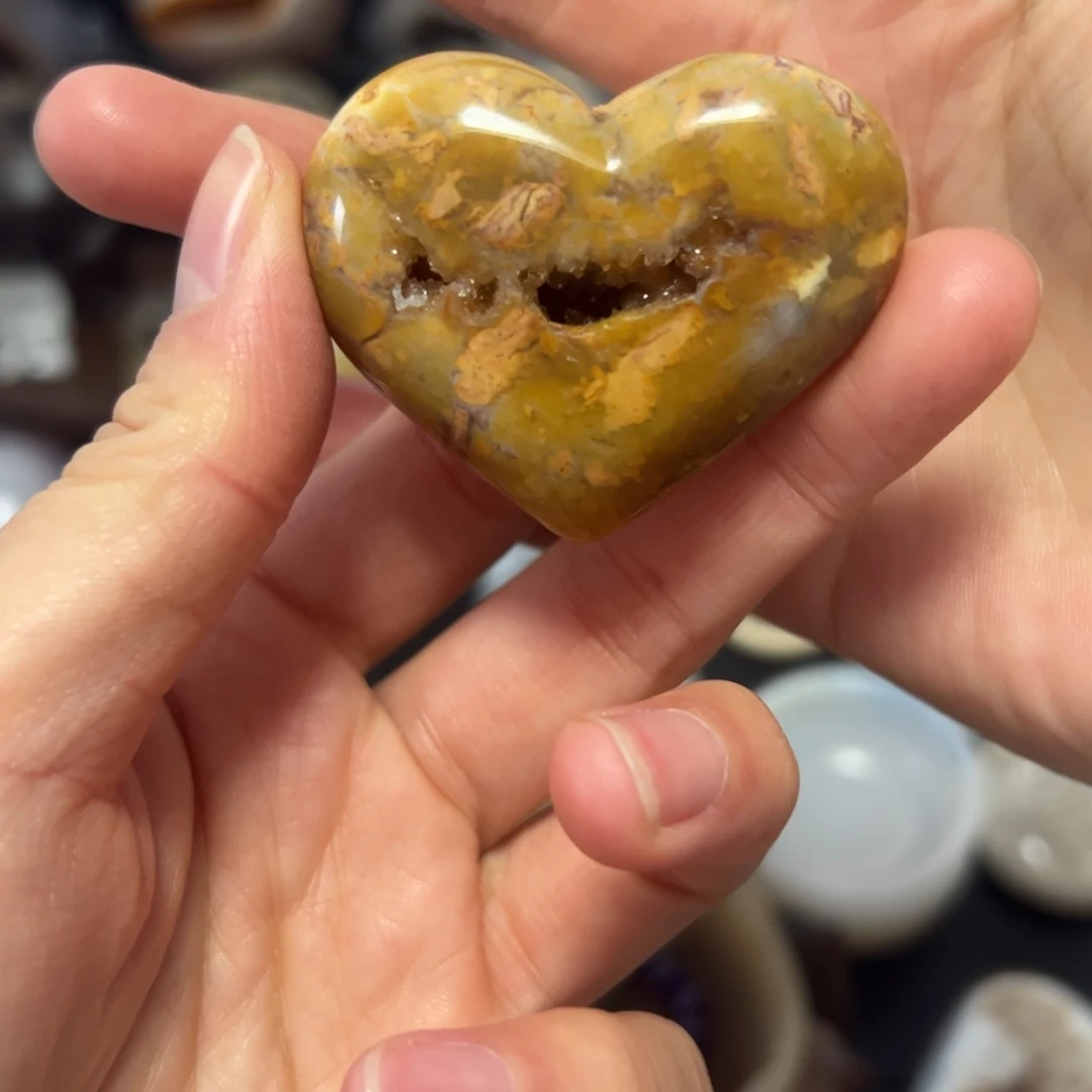 玛瑙/玉髓未镶嵌珠宝奇石