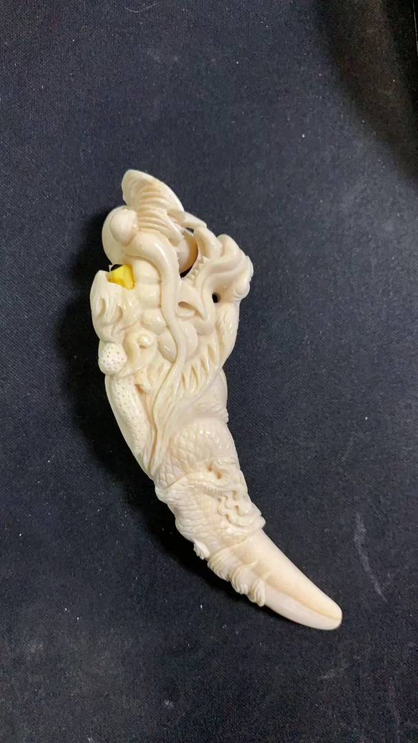 猛犸约61.5克雕刻件ZL2631