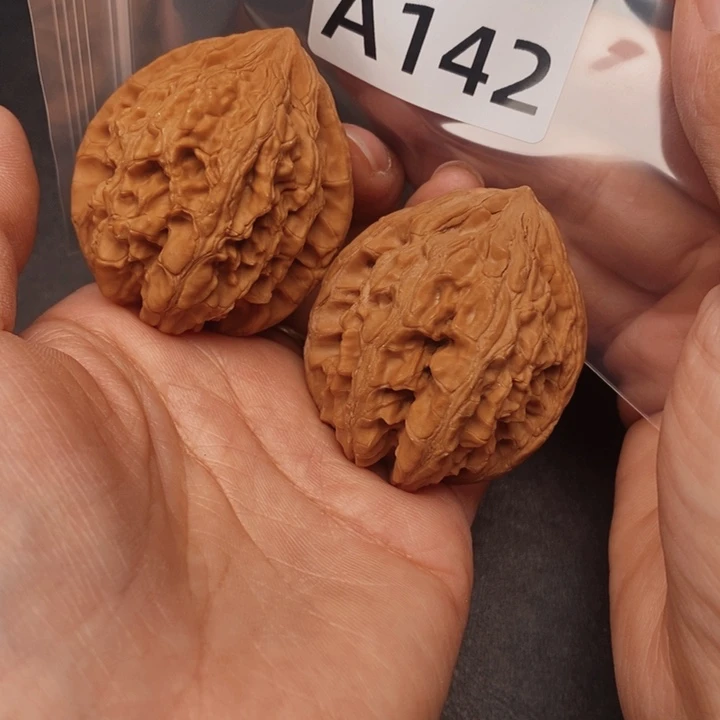 *****吊坠文玩核桃A142号大沽石