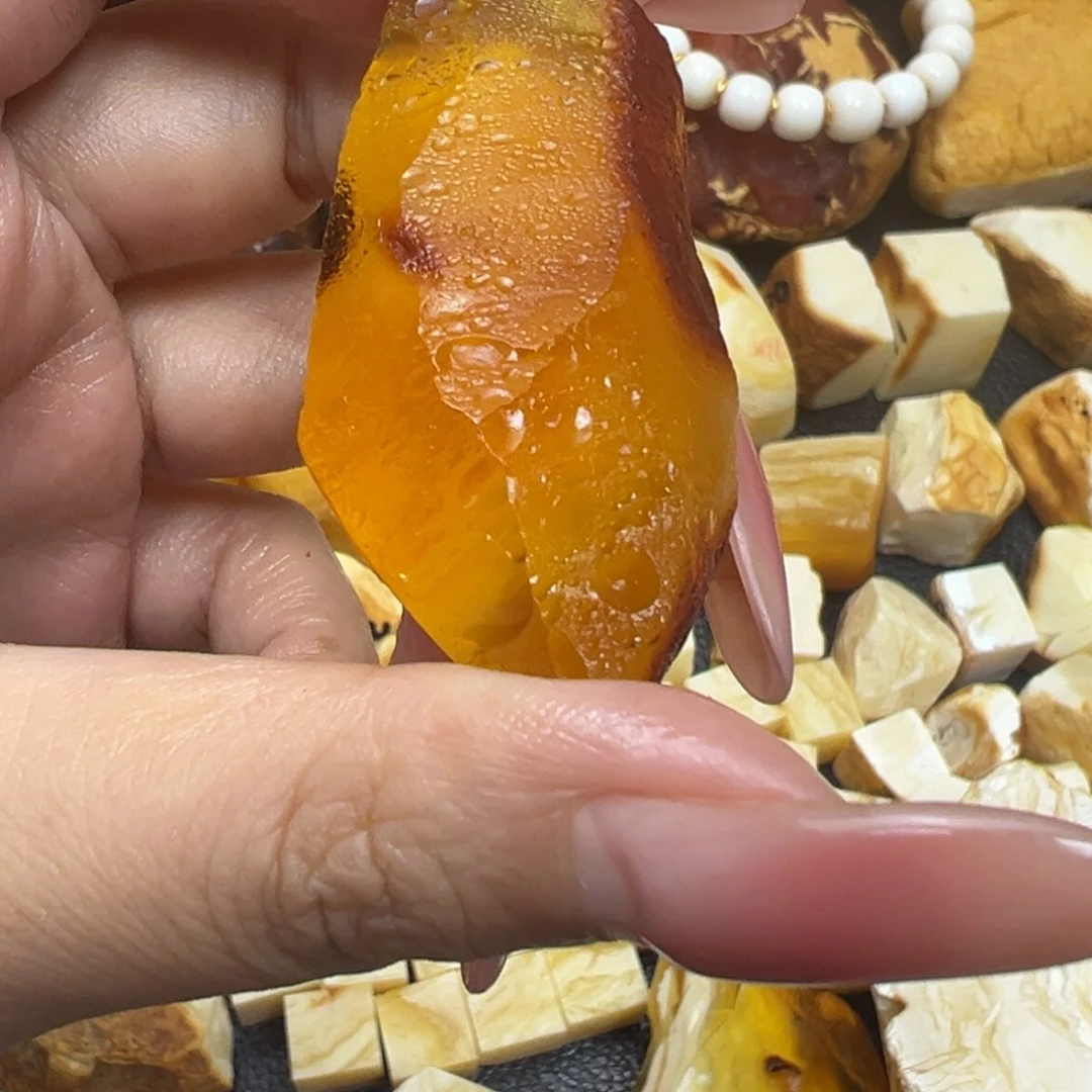 定制琥珀未镶嵌一**过蜜蜡