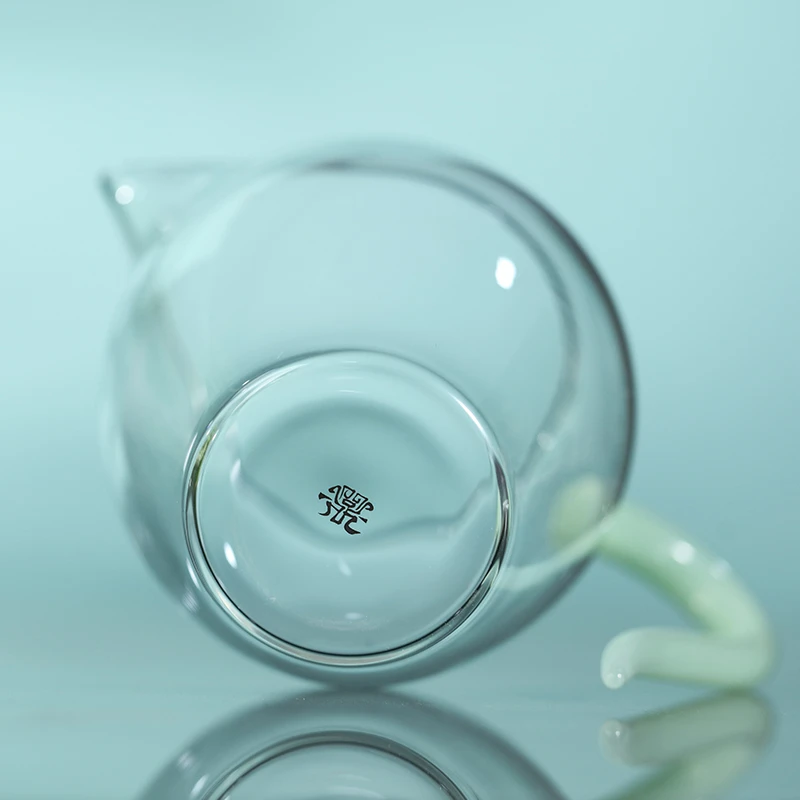 问鼎天青玻璃公杯