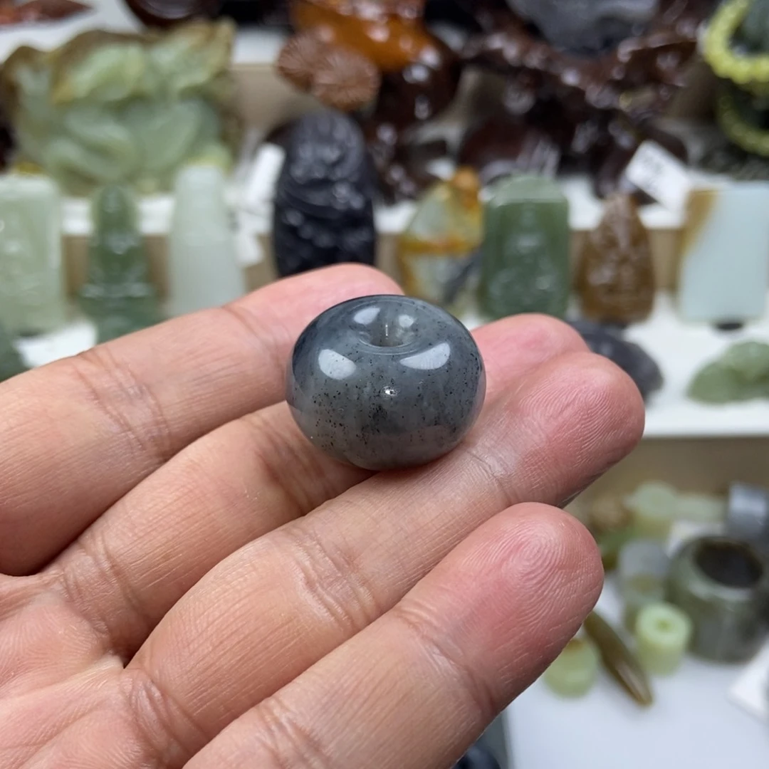 【闪购商品】颈饰未镶嵌和田玉锦*