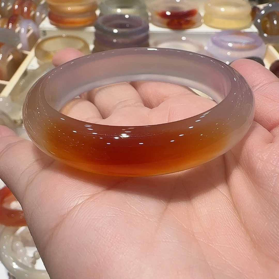 &***.玛瑙/玉髓未镶嵌手镯