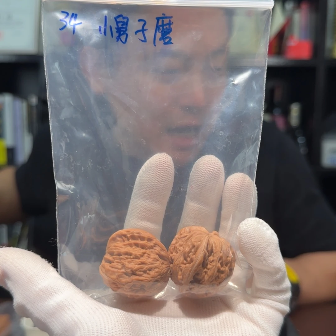 文玩核桃吊坠山地磨34