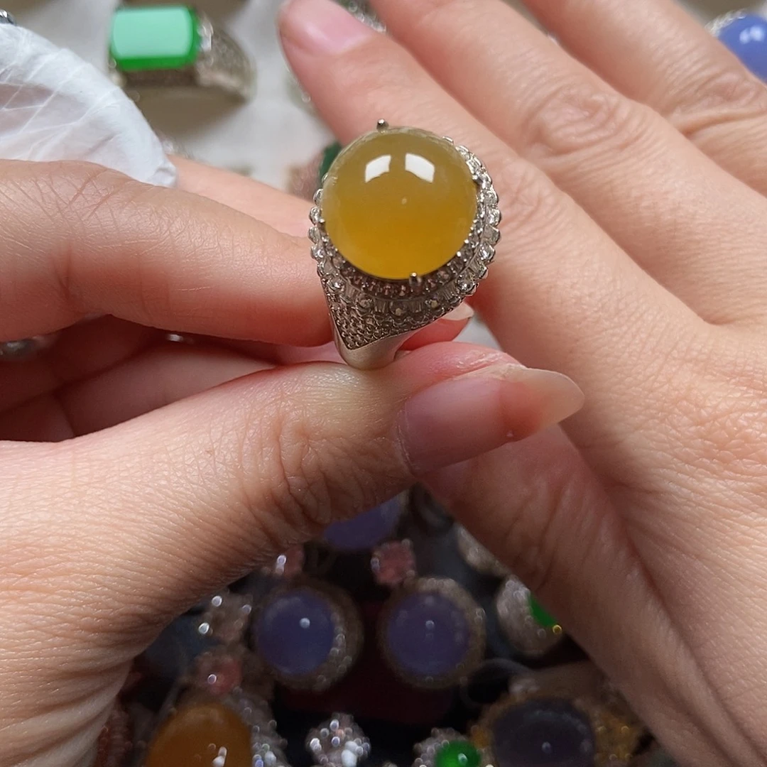 翡翠未镶嵌戒指翡翠戒指