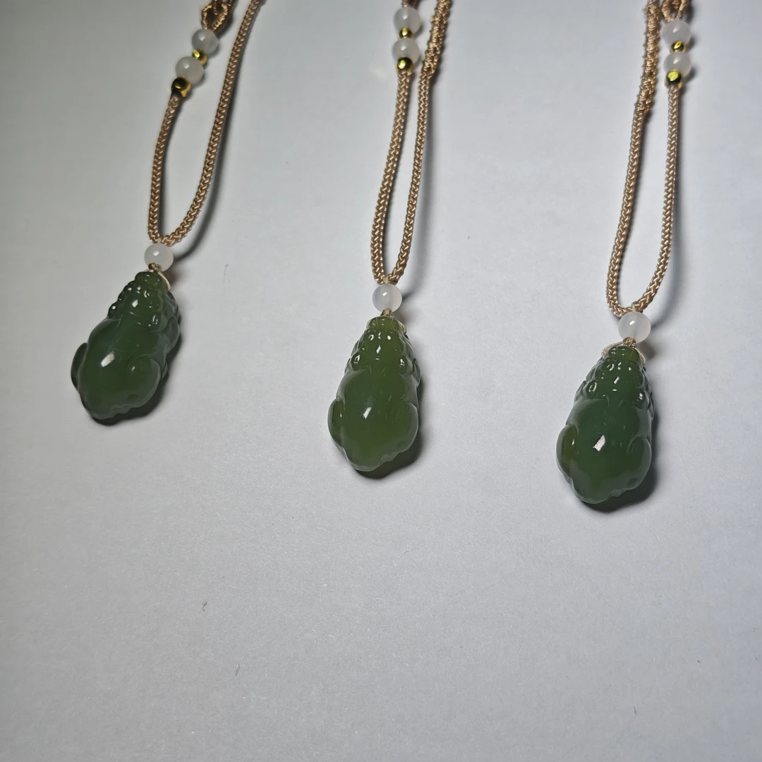 【书记甄选】天然和田玉貔貅雕刻吊坠 多样性发一件 5433AT