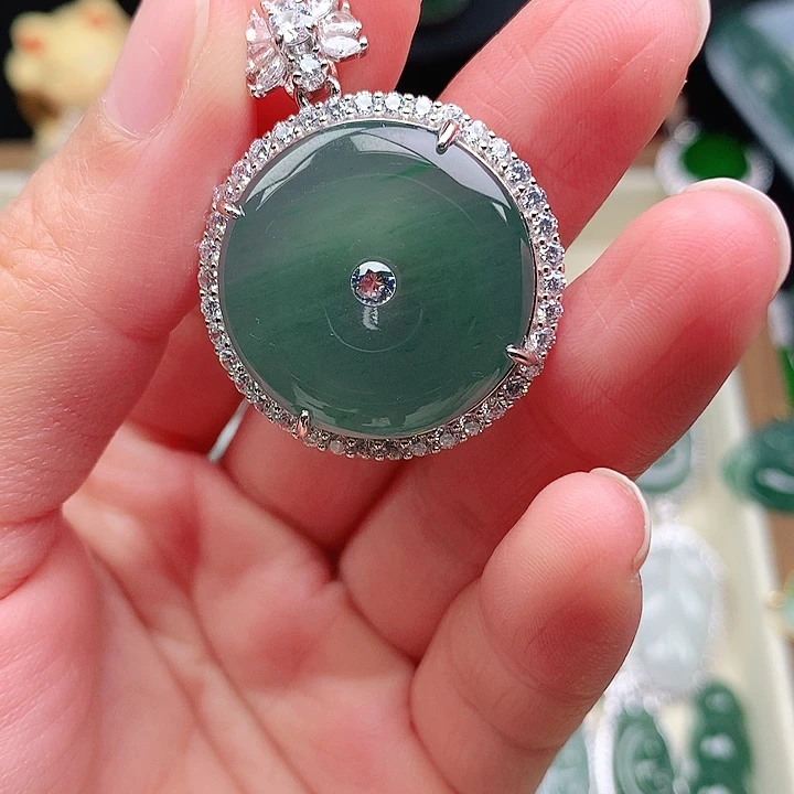 颈饰银S925镶嵌翡翠手****船吊坠