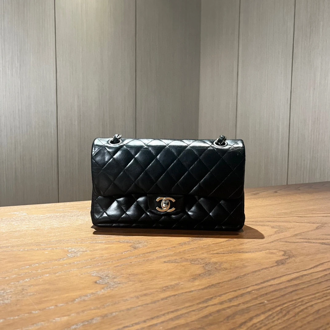 99新 Chanel/香奈儿 黑银CF口盖包 11开 尺寸23x13rq