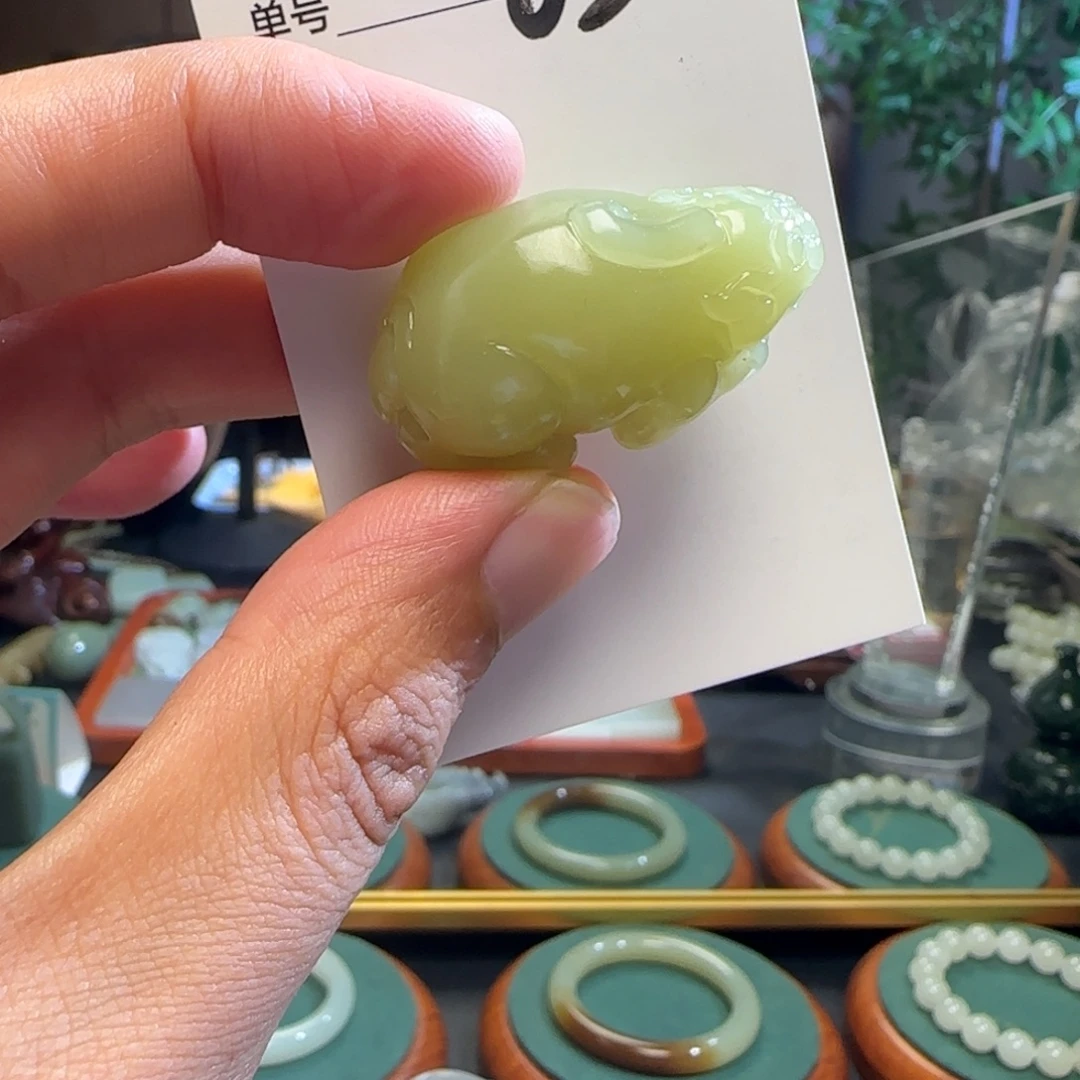 和田玉（糖玉）未镶嵌颈饰