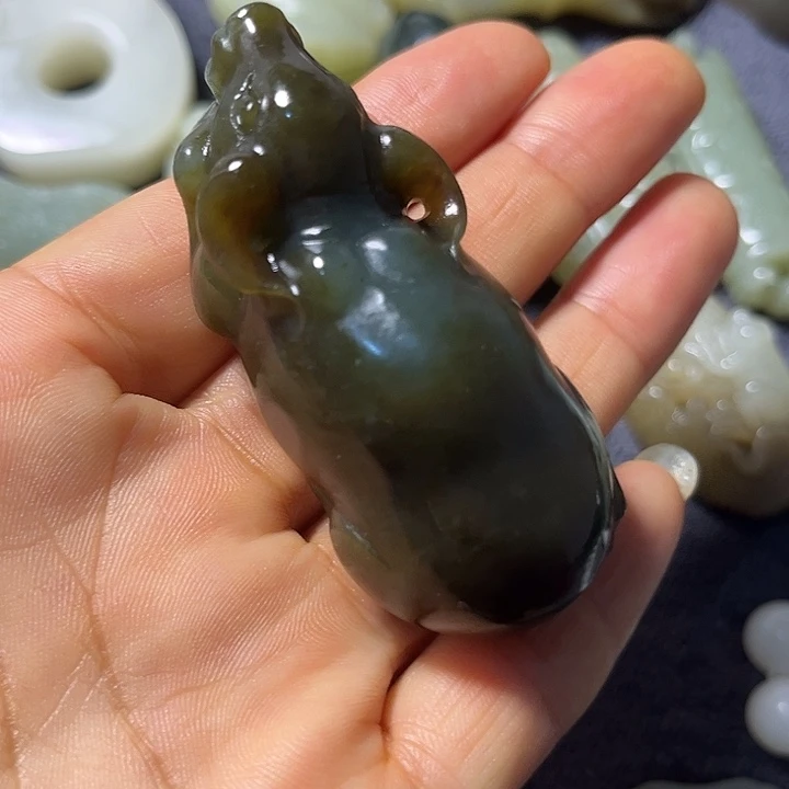 和田玉（黄玉）未镶嵌颈饰