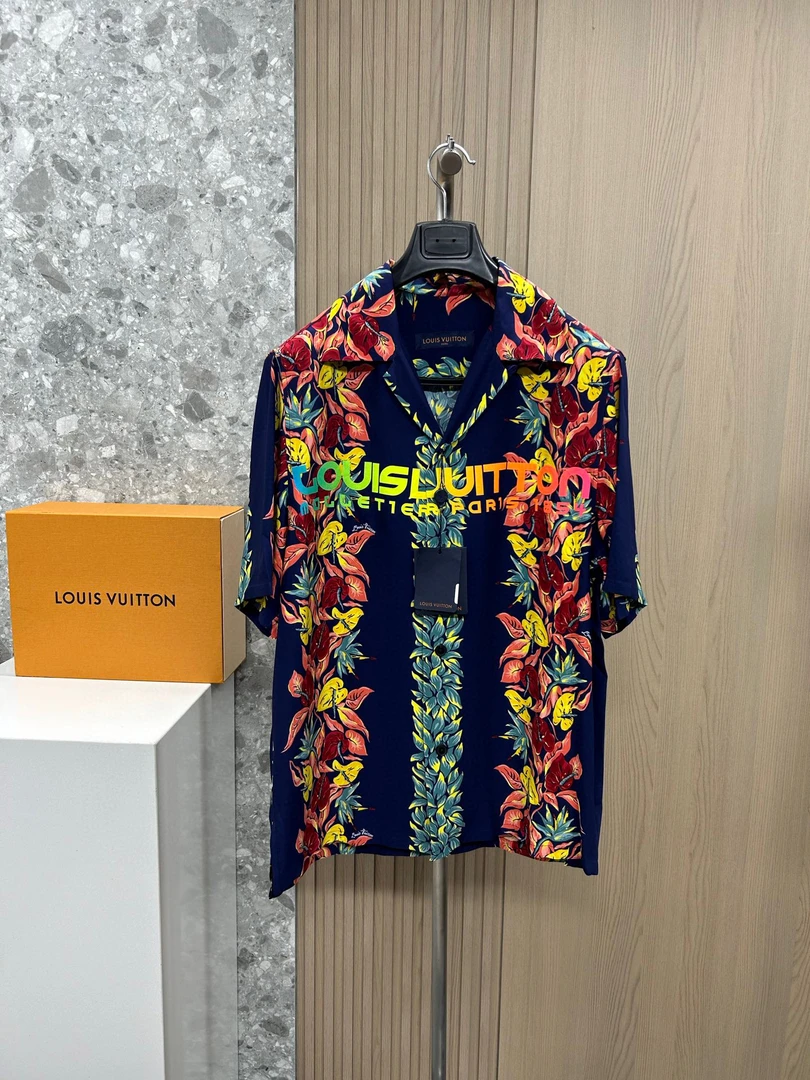 全新未使用 LouisVuitton/路易威登 132946 lv丝绸logo短袖衬衫