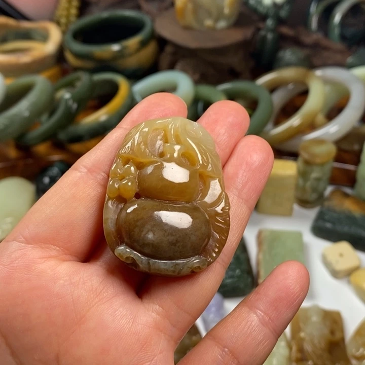 岫岩河磨玉（透闪石质玉）未镶嵌颈饰