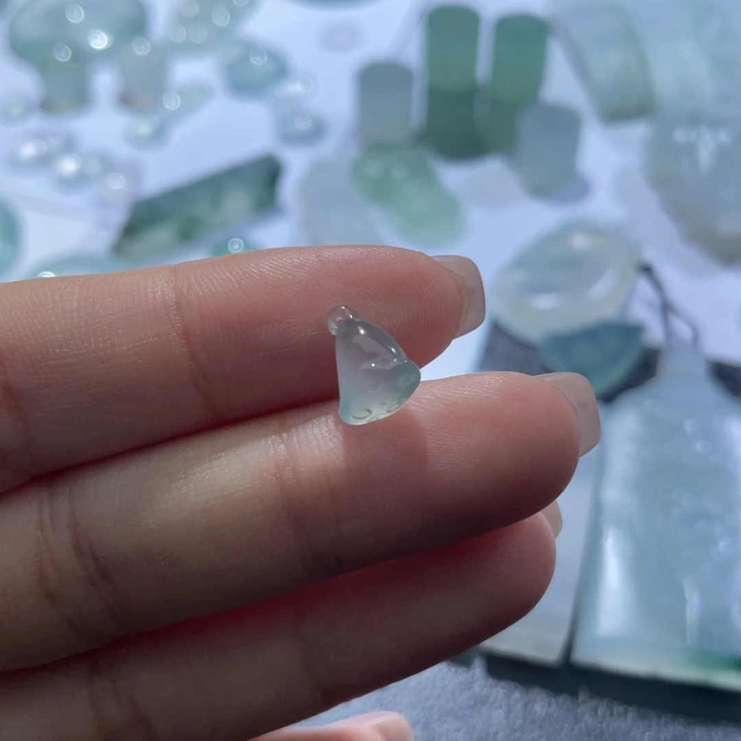 未镶嵌定制翡翠莲蓬