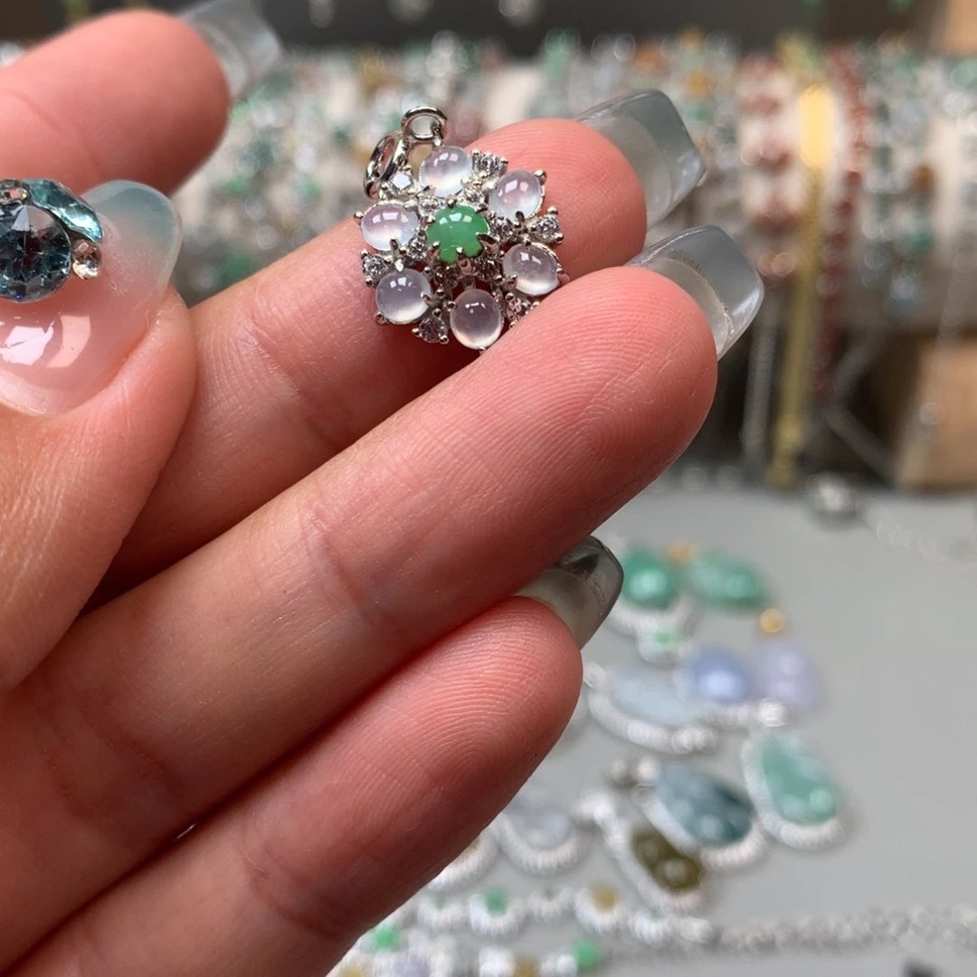 翡翠银S925镶嵌颈饰吊坠