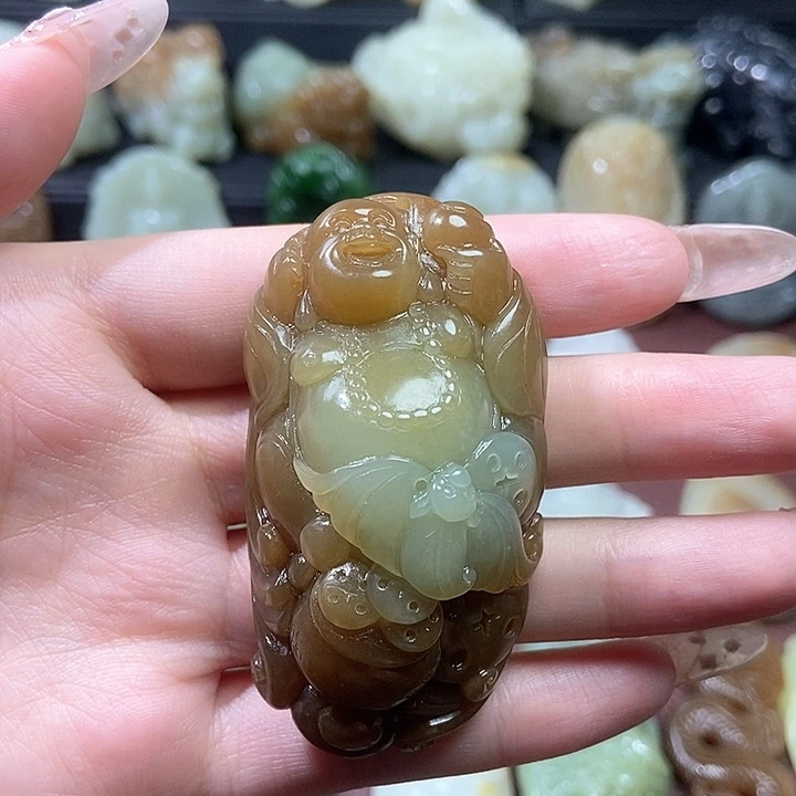 颈饰未镶嵌和田玉凉*