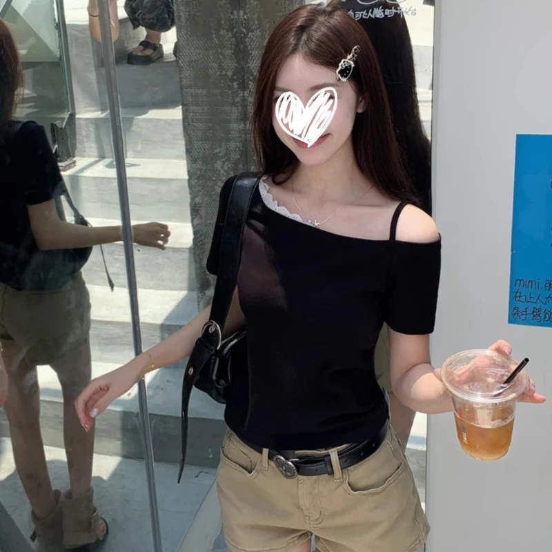 2025年夏季新款高级设计感蕾丝拼接纯色斜肩短袖T恤带肩带女上衣