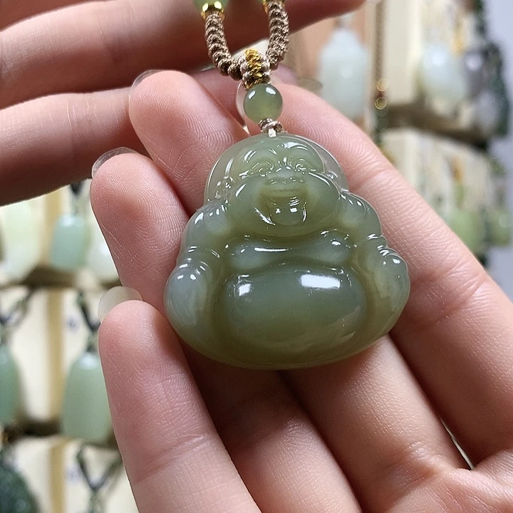 颈饰未镶嵌和田玉过**烟