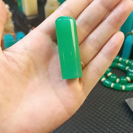 寿山石印石雅安绿随形章