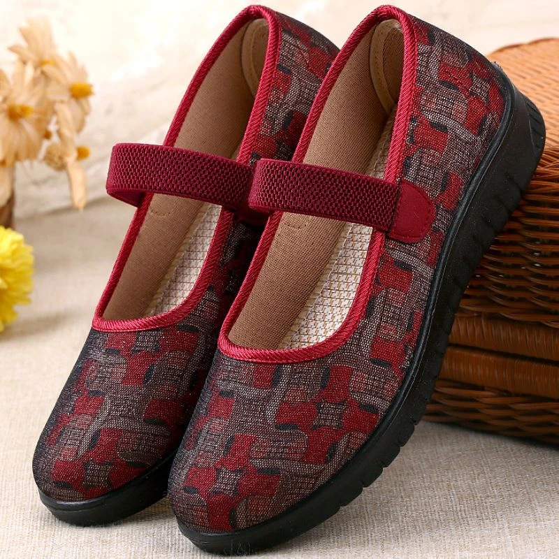 老北京布鞋女春季单鞋平底中老年妈妈鞋软底防滑奶奶鞋舒适老人鞋