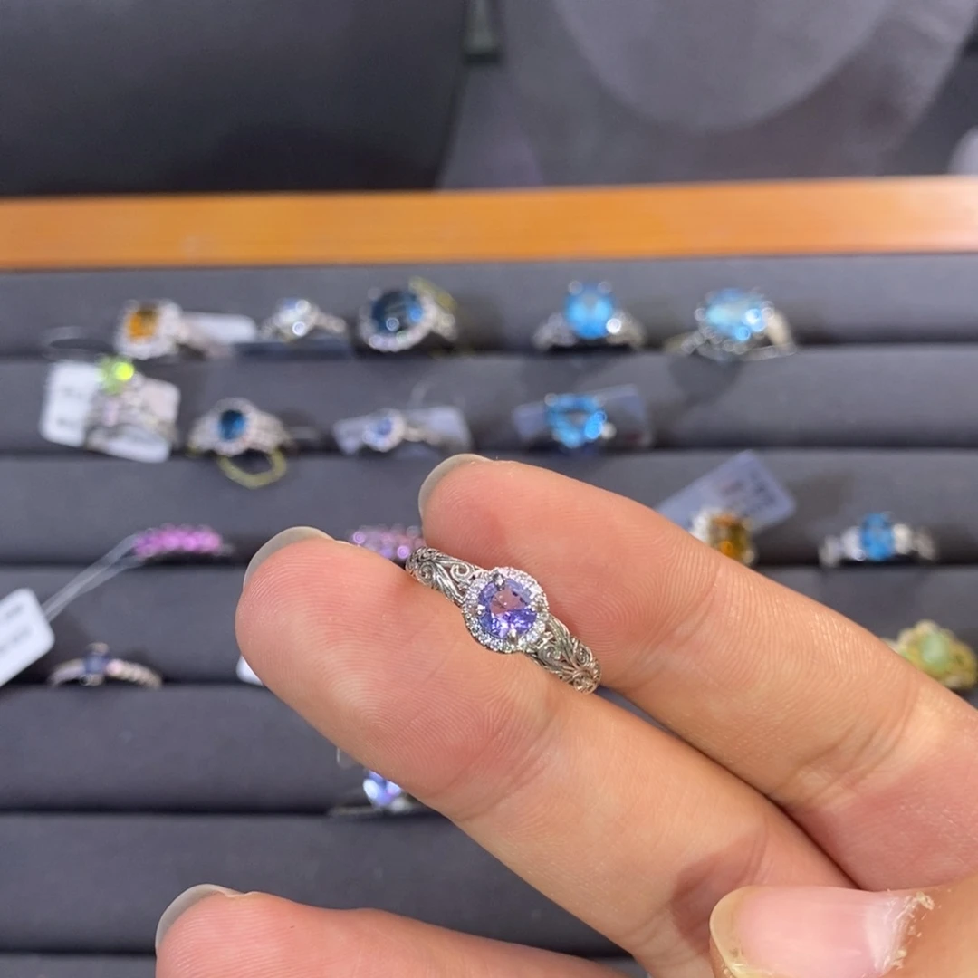 坦桑石戒指银S925镶嵌你**界