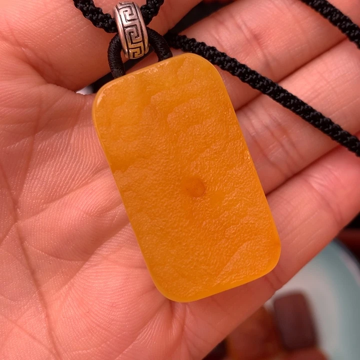 原皮留皮切牌吊坠