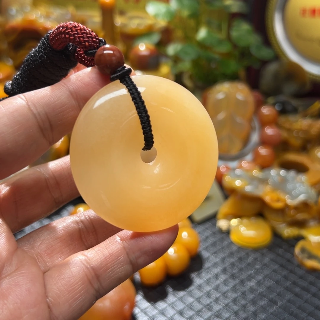 石英质玉未镶嵌颈饰