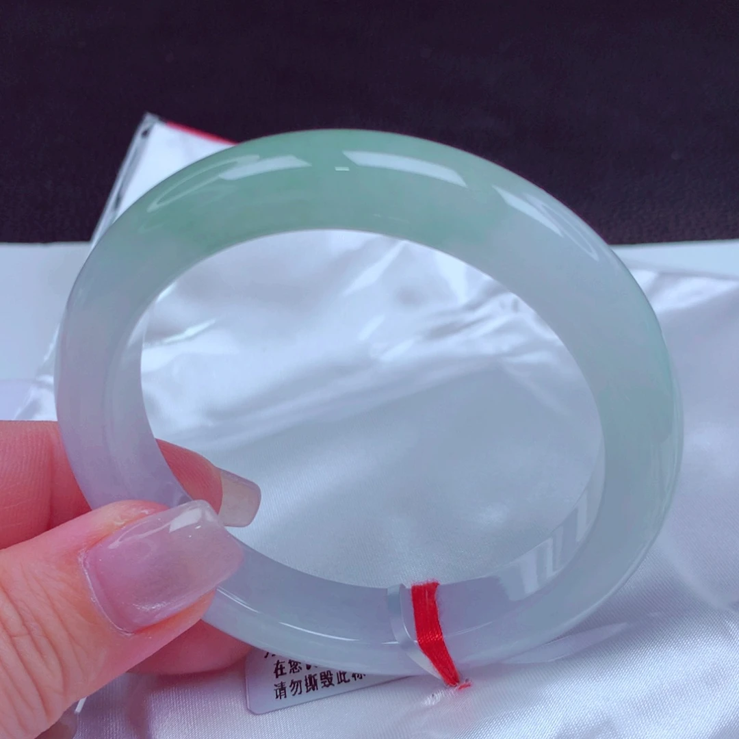 翡翠手镯未镶嵌手镯88