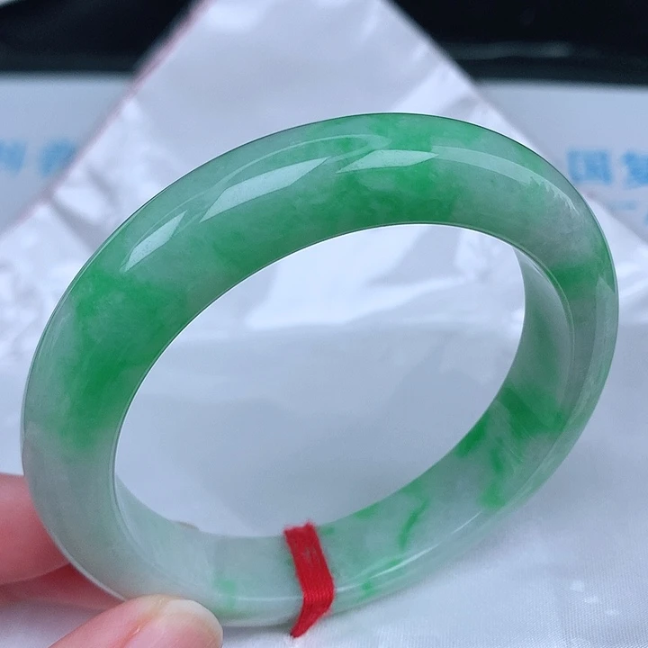 未镶嵌手镯翡翠天然