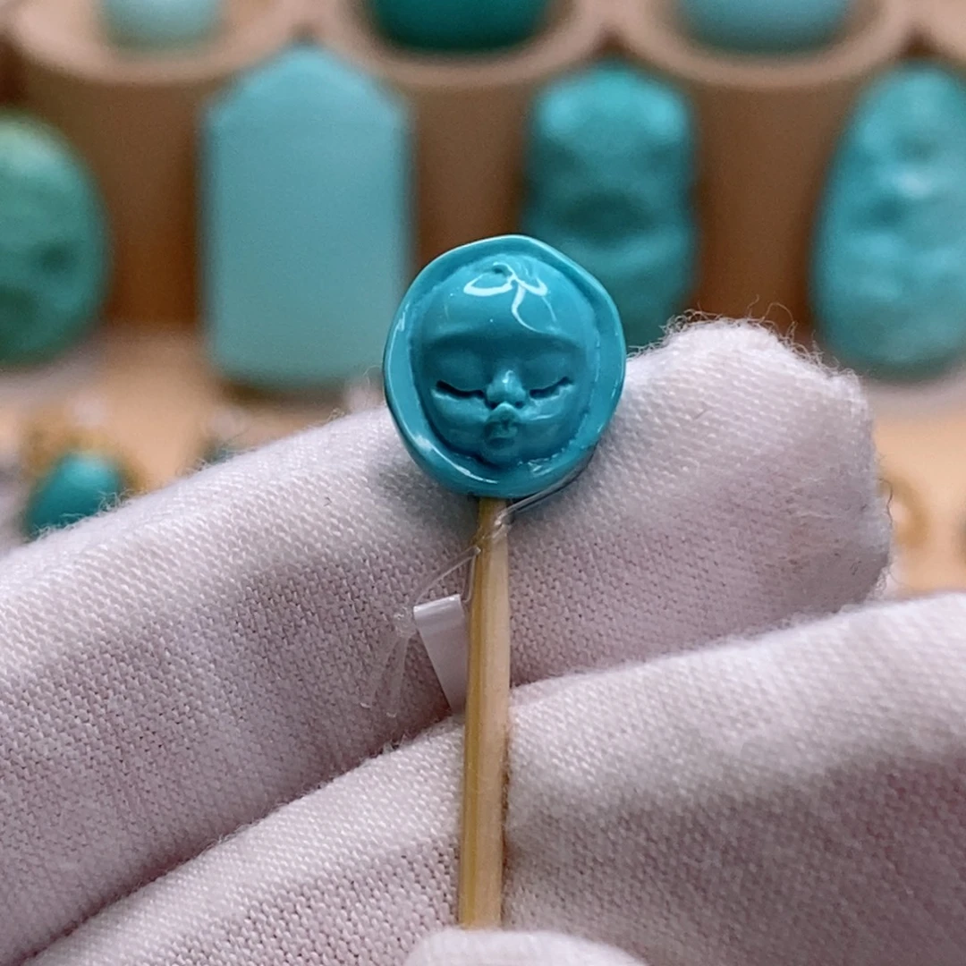 绿松石未镶嵌珠宝奇石