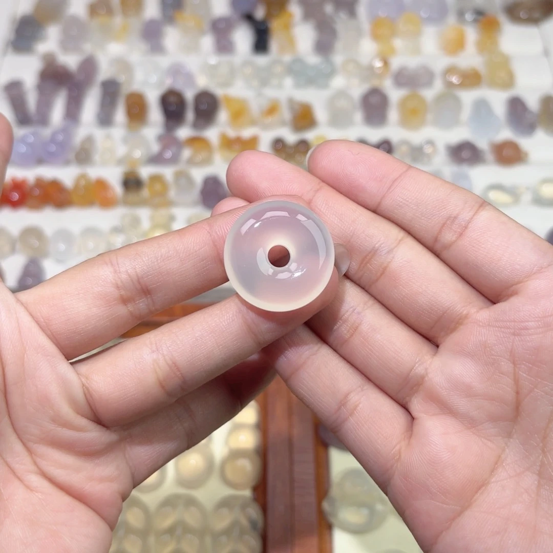 玛瑙/玉髓颈饰未镶嵌南***n