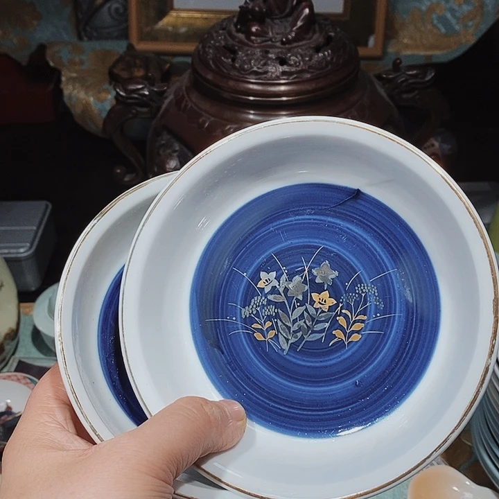 瓷片新年快乐。万事如意