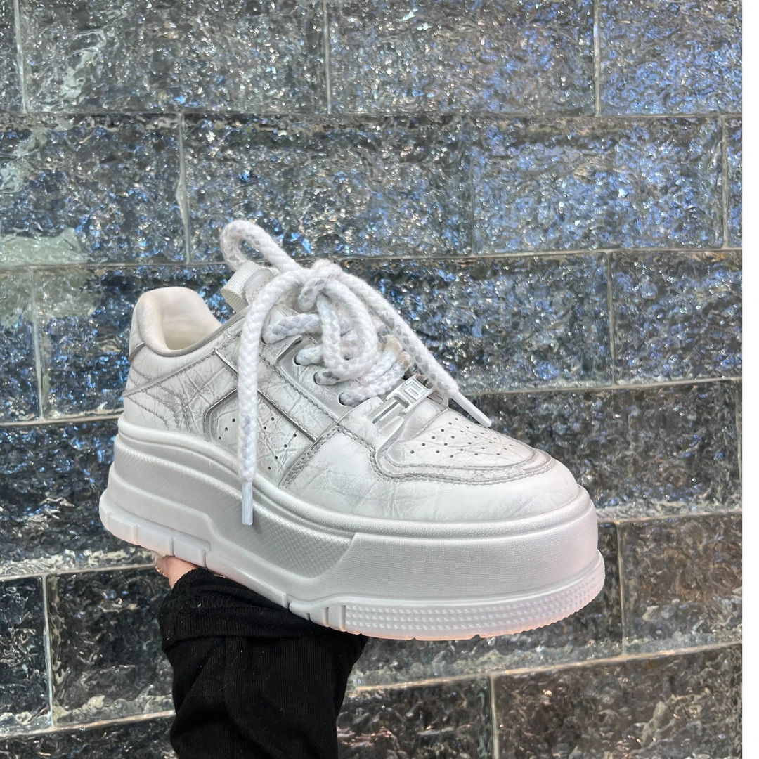 2024秋季新款时尚百搭擦色板鞋女牛皮压纹做旧脏脏鞋GD-HY305370