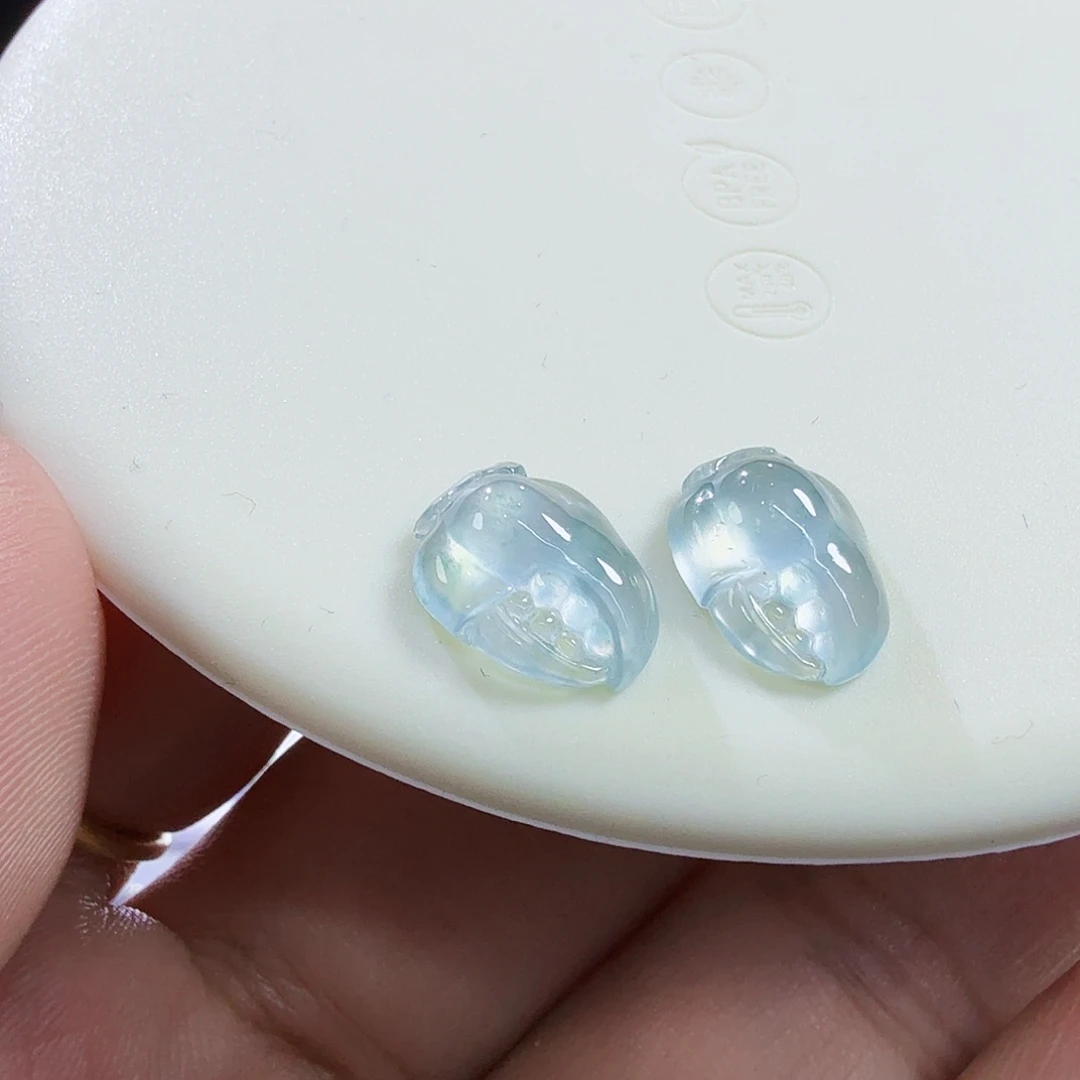 翡翠未镶嵌颈饰裸石