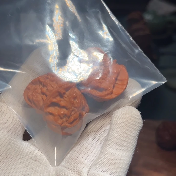 暴***头吊坠文玩核桃蓟县红半壁