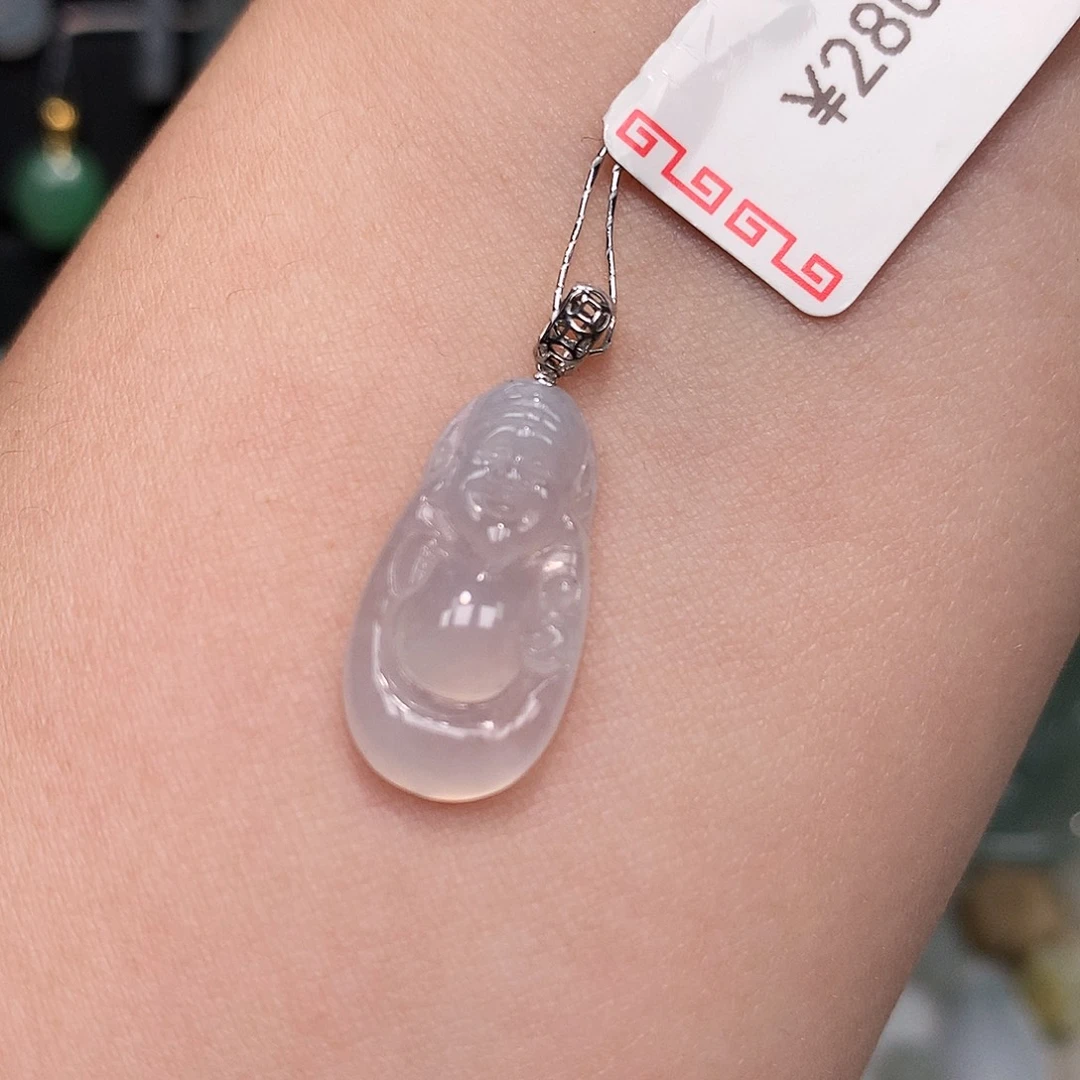 翡翠18K金镶嵌颈饰財爷