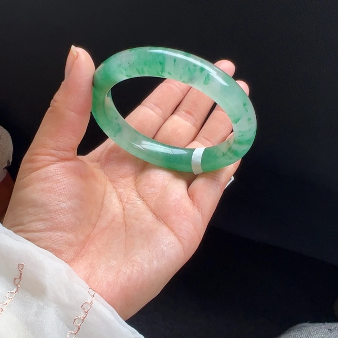 石英质玉未镶嵌手镯非洲翠5960
