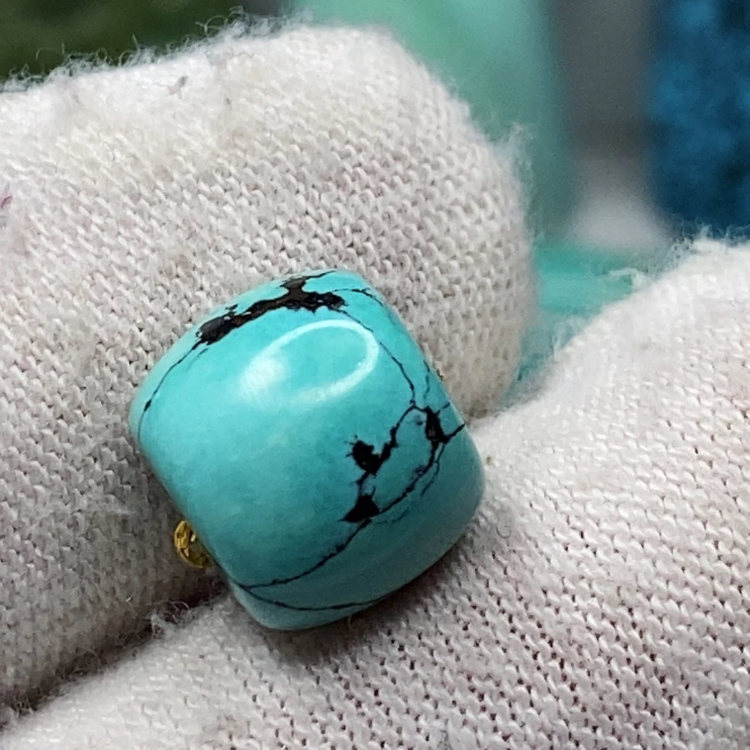 绿松石未镶嵌天然原矿 带武汉地大证书