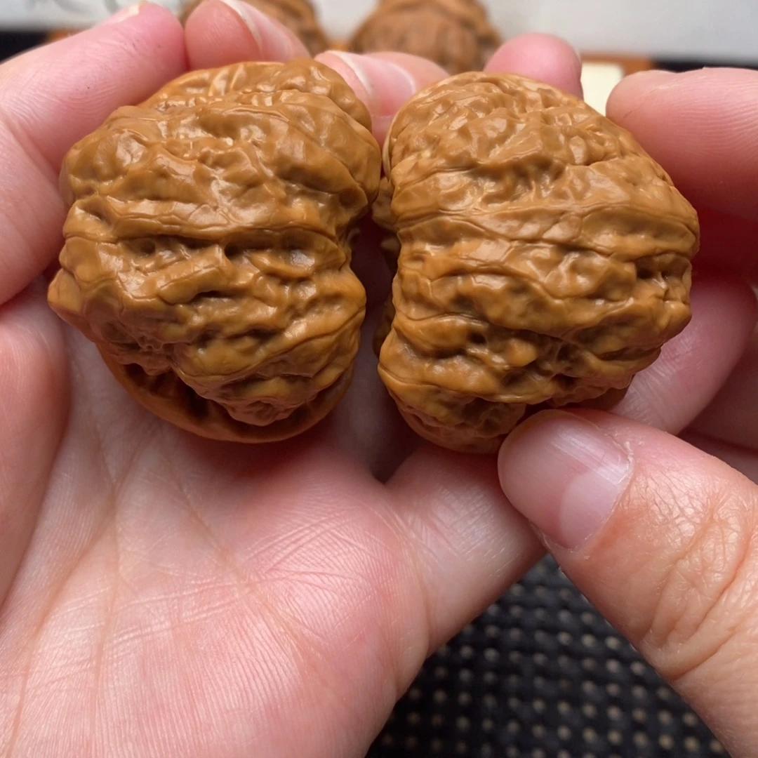 文玩核桃把件边38左右