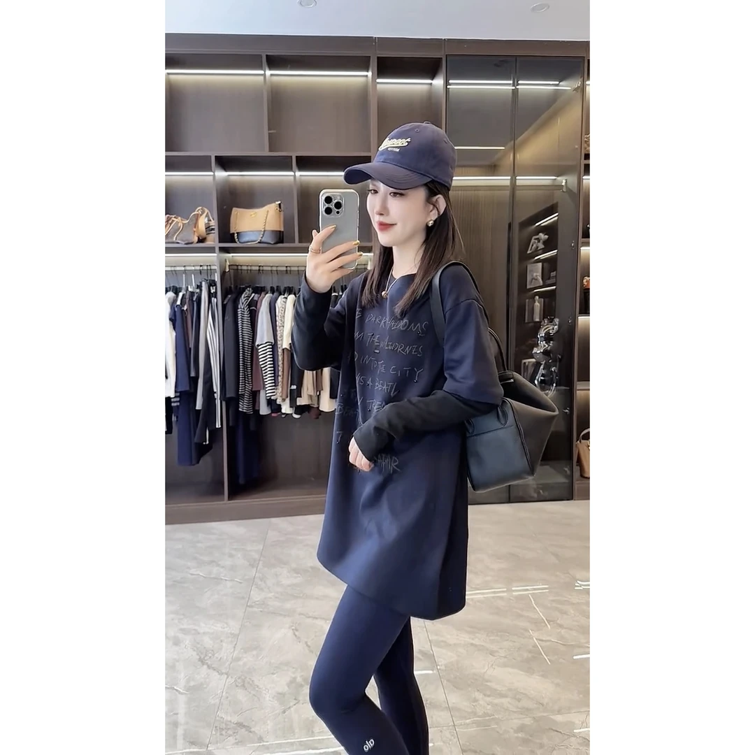 美式潮牌涂鸦字母印花撞色拼接假两件t恤女秋装新款宽松长袖上衣