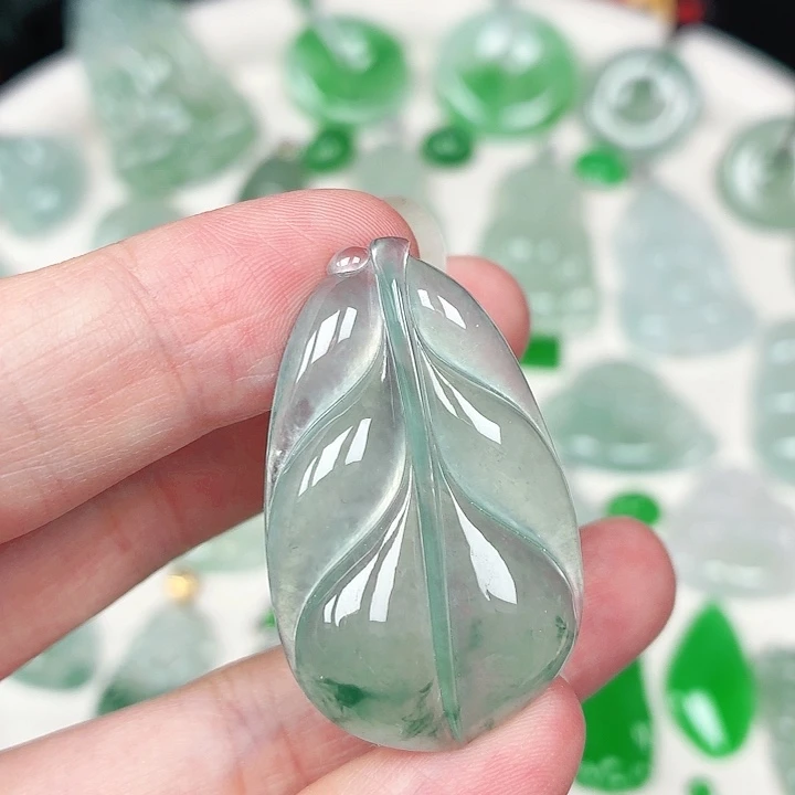 翡翠未镶嵌颈饰缅甸天然A货翡翠